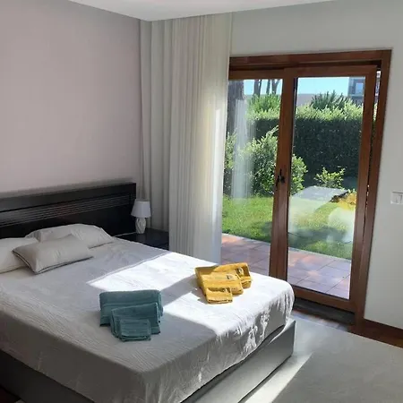 Ideal Oceanside Vacation House With Pool & Ofir 펜션